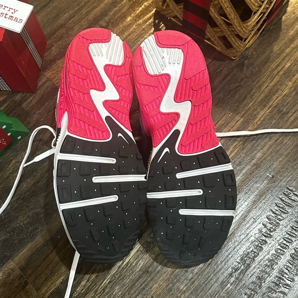 Nike Air Max Excee Womens Size  6 - Picture 9 of 10